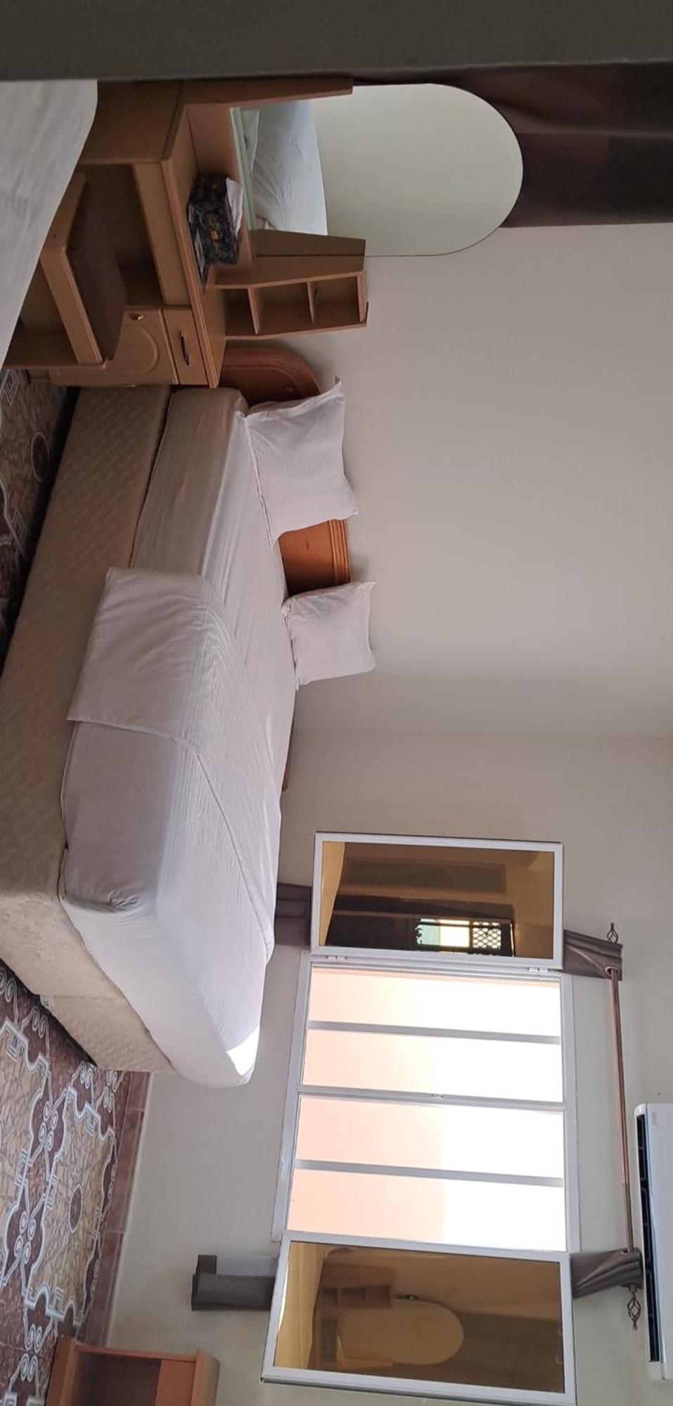 Alshumukh Guesthouse Al Ghalilah Exteriér fotografie